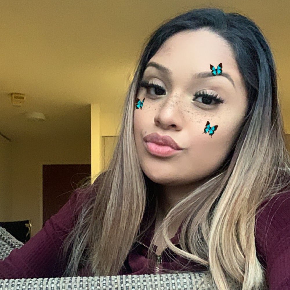 Meet your Posher, Yulissa